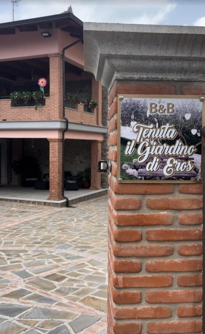 Tenuta Il Giardino Di Eros Albanella Zewnętrze zdjęcie